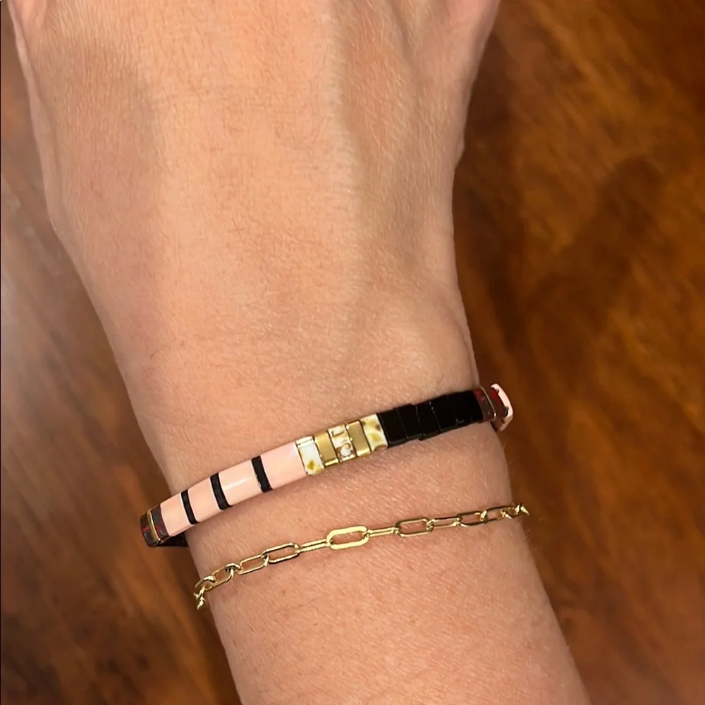 Elegant Black,‎ Pink and Gold Bracelet